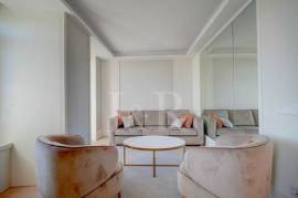 2-bedroom furnished flat, Estrela, Lisbon