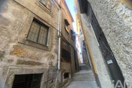 Prédio em Cedofeita, Santo Ildefonso, Sé, Miragaia, São Nicolau e Vitória de 140 m²