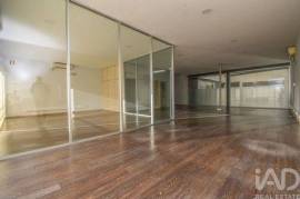 Loja / Estabelecimento Comercial em Marinha Grande de 135,00 m²