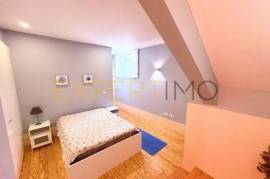 Modern and spacious 1-bedroom apartment in the centre of Porto.