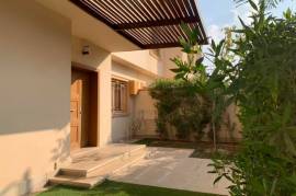 New Modern villa for rent in Greens Sheikh Zayed