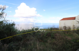 Land with 1,349.00 m2
