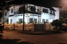 Excellent 5 Bedroom House For Sale in Miraflores Cali