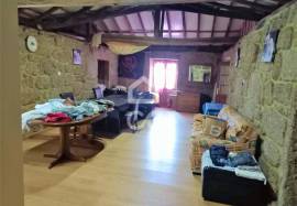 4 bedroom villa in Sezures