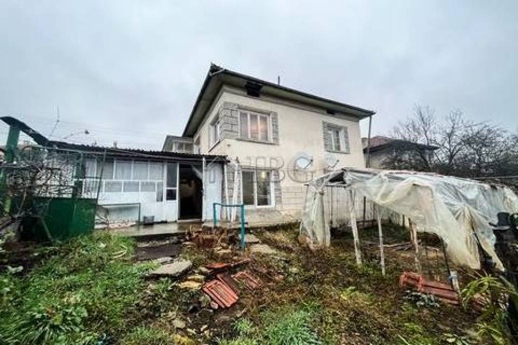 Maison de 3 chambres avec de superbes vues panoramiques près de Ruse