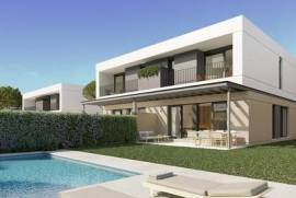Beautiful new construction semi-detached house with private pool in Puig de Ros