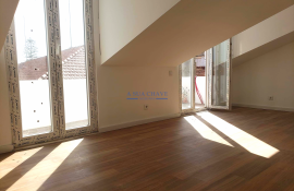 Apartment T1 duplex in Setúbal