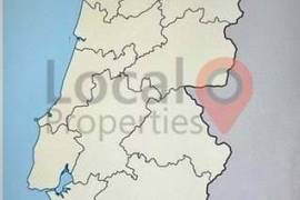 Land with vineyards, in Sanfins do Douro Land with vineyards, in Sanfins do Douro