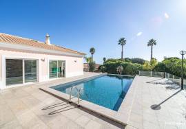 Villa with swimming pool for sale in Vale da Lama, Lagos