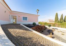 Villa with swimming pool for sale in Vale da Lama, Lagos