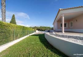 Villa with swimming pool for sale in Vale da Lama, Lagos