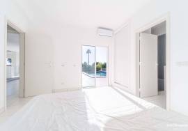 Villa with swimming pool for sale in Vale da Lama, Lagos