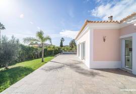 Villa with swimming pool for sale in Vale da Lama, Lagos