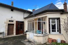 €91400 - Rental Investment - Group of 3 Properties Close to The Shops. 2 Already Rented