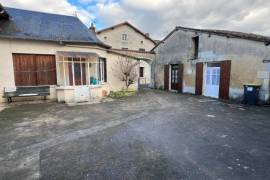 €91400 - Rental Investment - Group of 3 Properties Close to The Shops. 2 Already Rented
