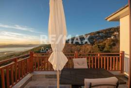 Maisonette 95 sq.m for sale