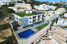 New 0+1 bedroom apartment with swimming pool, sea view and view of Albufeira Marina