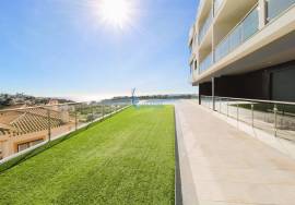 New 0+1 bedroom apartment with swimming pool, sea view and view of Albufeira Marina