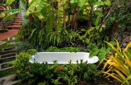 Luxury 5 Bed Villa For Sale in Grenada West