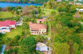 Luxury 5 Bed Villa For Sale in Grenada West