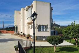 Luxury 5 Bed House For Sale in Paderne A Coruna