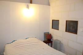€86000 - Villefagnan Town House, 4 bedrooms, courtyard