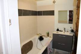 €86000 - Villefagnan Town House, 4 bedrooms, courtyard