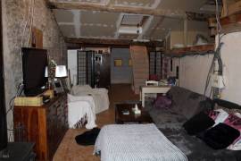 €86000 - Villefagnan Town House, 4 bedrooms, courtyard