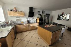Pretty Single Storey Villa With 135 M2 Of Living Space On 440 ² With Pool And Beautiful Views.