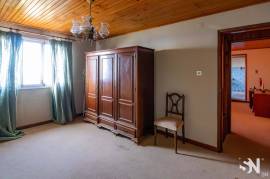 Rustic house in the center of Estreito da Calheta