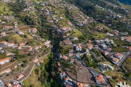 Rustic house in the center of Estreito da Calheta