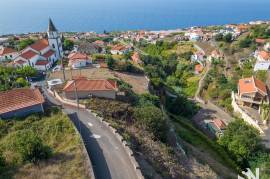 Rustic house in the center of Estreito da Calheta