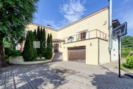 Detached house for sale in Riga, 682.30m2