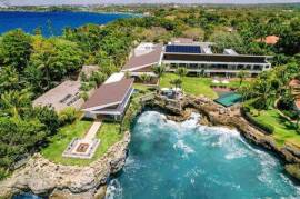 Amazing 10 bedrooms oceanfront villa, Punta Aguila, Casa de Campo