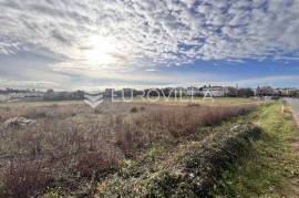 Istria, Tar - superb exclusive building land in a prime location, 596 m2