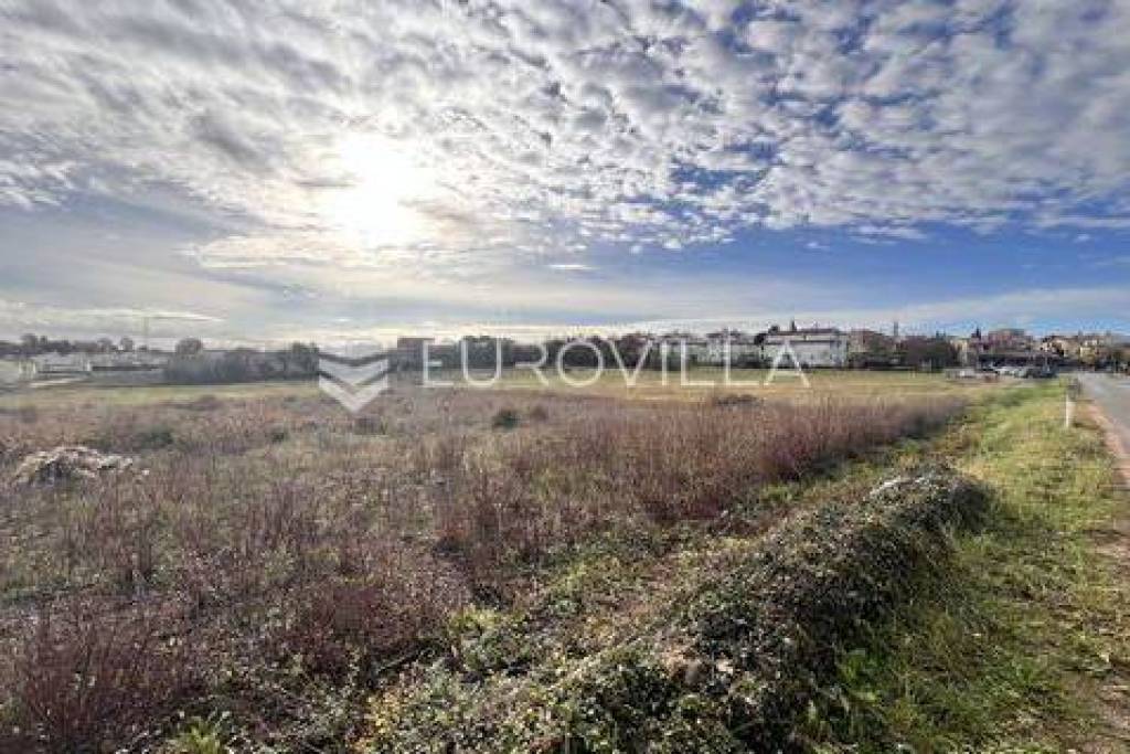 Istria, Tar - superb exclusive building land in a prime location, 728 m2