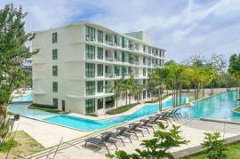 Luxurious Condominium Living Steps from Rawai Beach
