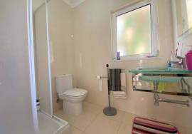 4 Bedroom Villa Located in Albardeira Just a Few Minutes Walk From the Meia Praia Beach