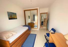 4 Bedroom Villa Located in Albardeira Just a Few Minutes Walk From the Meia Praia Beach