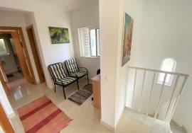 4 Bedroom Villa Located in Albardeira Just a Few Minutes Walk From the Meia Praia Beach