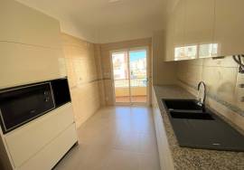 Modern 2 Bedroom Apartment With Sea View