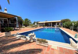 Superb Single Storey Villa with Pool and Views Over the Countryside