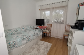 3 bedroom apartment with storage (Algarve)