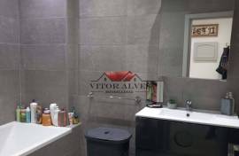2 bedroom apartment furnished and refurbished