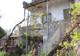 2 bedroom villa for restoration in Póvoa de Rio de Moinhos - Castelo Branco