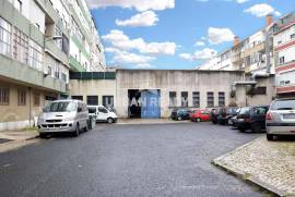 Warehouse with 2165m2 - Damaia (Alfragide - Benfica - Amadora)