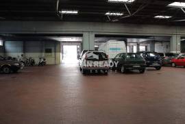 Warehouse with 2165m2 - Damaia (Alfragide - Benfica - Amadora)