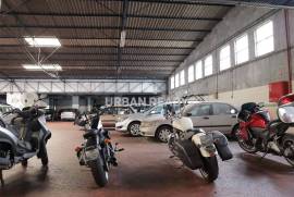 Warehouse with 2165m2 - Damaia (Alfragide - Benfica - Amadora)