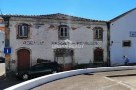 3 Buildings - Commercial License - For Rehabilitation - Benavente Centre
