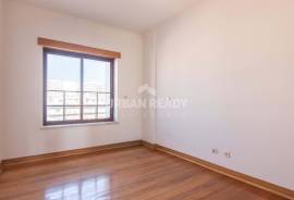 Luxury 3 bedroom apartment - NEW - with garage and storage room - Almada